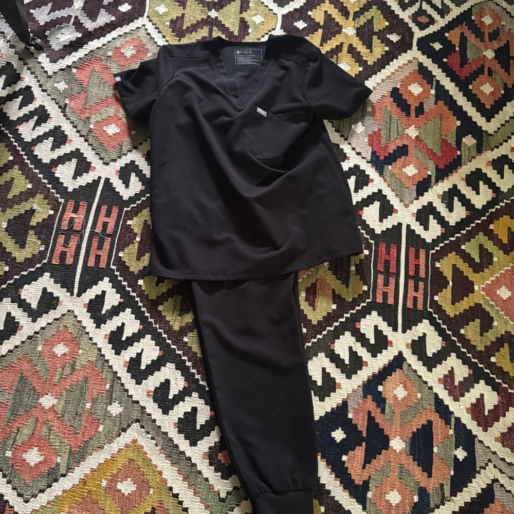 Figs Black Scrub Set. Zamora joggers. Small Regular